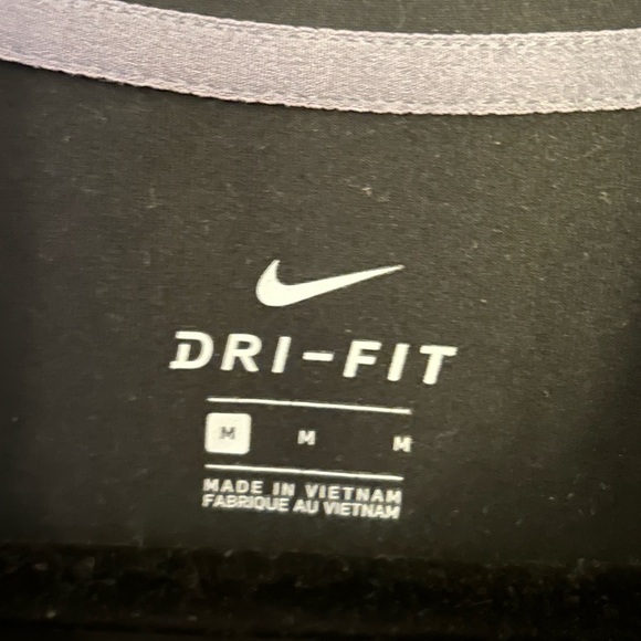 Milwaukee Bucks Women’s Nike Quarter Zip - Picture 3 of 4